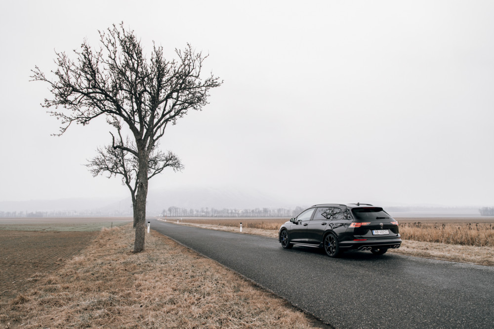 Volkswagen Golf R Variant